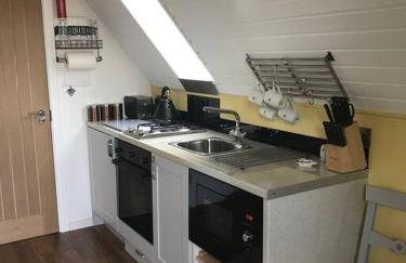 Bumble Bee Cottage - Photo 7