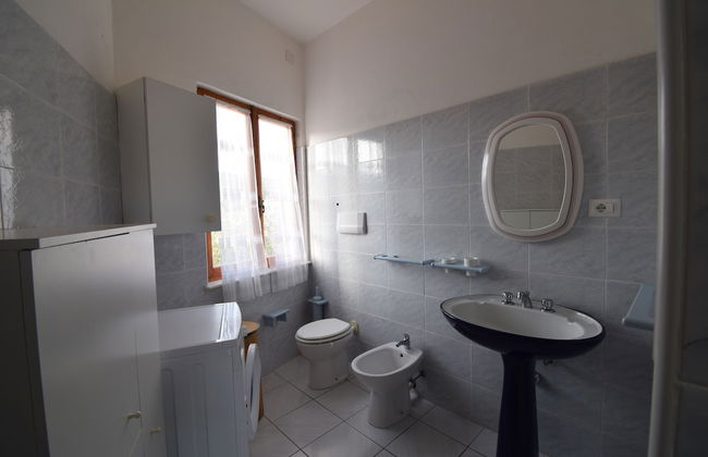 Family Apartment With Balcony In Budoni - Photo 17