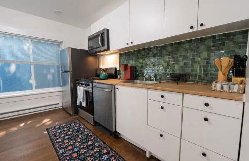 Modern 2-Bedroom House with Free Parking and Convenient Location - Foto 5