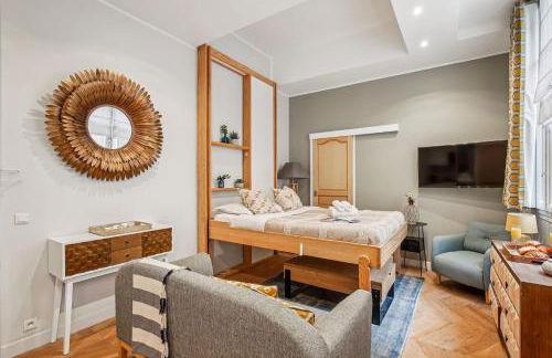 Eiffel Tower & Champs-Elysees - Paris Vacation Rentals - Foto 12