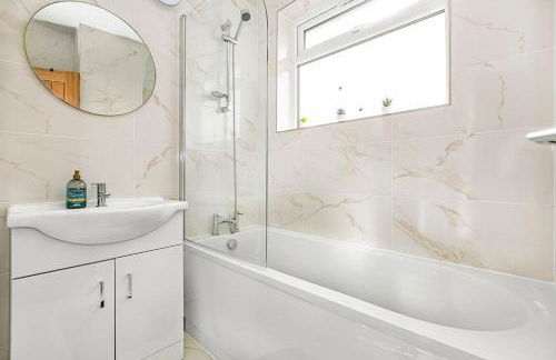 Luxury Large House With Games Room Sleeps Up to 12 - Foto 14