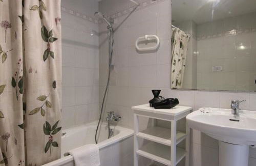 Altaia Apartment - Photo 39