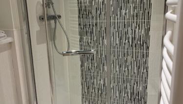 Bright, modern & close to historic town - Foto 5, Shower