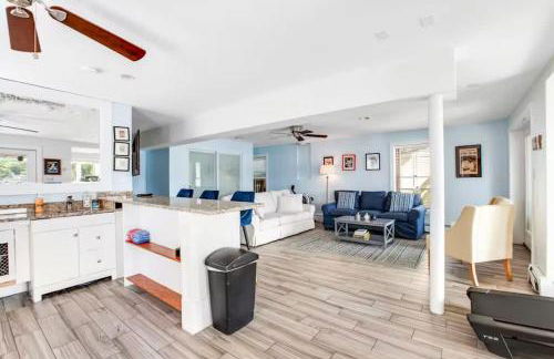 Oasis by the Bay - Waterfront Heated Pool Hot Tub - Foto 20