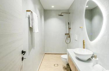 Elea Luxury Apartments - Photo 27