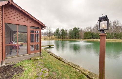 Quaint Winesburg Cottage with Porch and Pond! - Foto 2