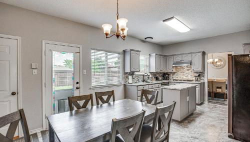 Pet-Friendly Allen Home about 30 Mi to Dallas! - Foto 3