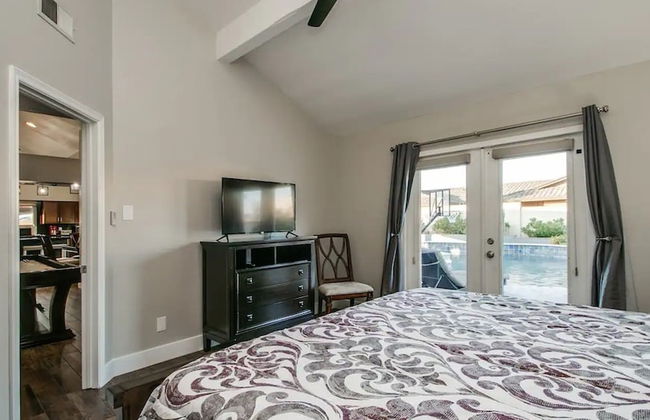 Spectacular Hilltop Home W/resort Like Backyard! - Foto 9