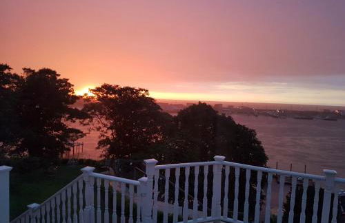 Stunning, Large, Waterfront Retreat - Foto 9