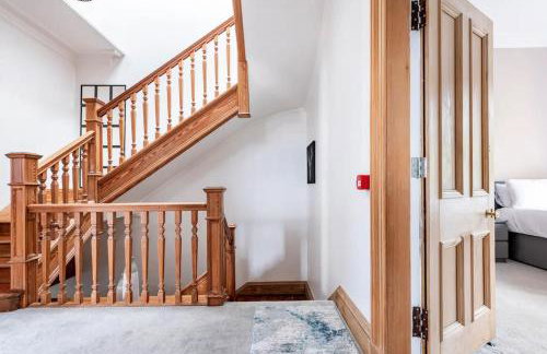 Luxury Victorian 5 bedroom apartment by Lady road apartments - Foto 85