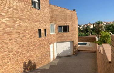 GRANDIOSO CHALET EN CASTELL DE POBLA MONTORNES - Foto 27