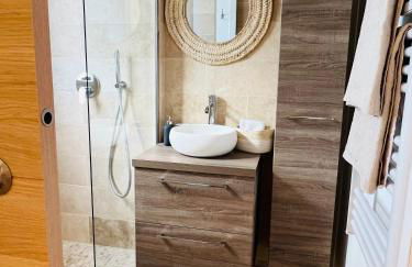 Superbe appartement terrasse et parking privé - Photo 33