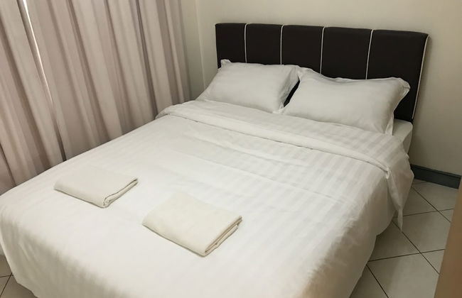 Sunset & Seaview Vacation Condos at Marina Court Resort Condo - Foto 4