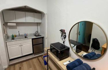 Chelsea Studio-Shared Bathroom with Kitchen Twin Bunk Bed - Photo 4