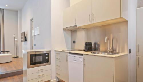 Uma Suites Barceloneta Beach - Photo 3