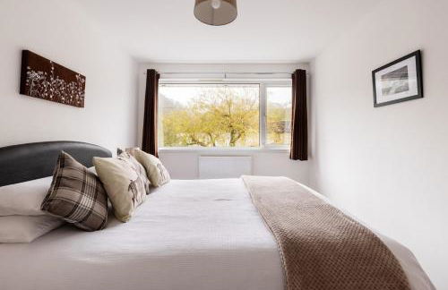 The Old Salt Store, 2 bed apartment with stunning river view - Photo 16