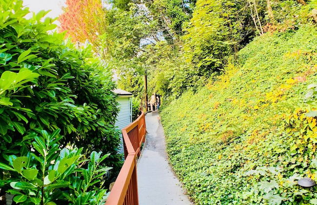 Bodhi's BumGalow - Photo 22