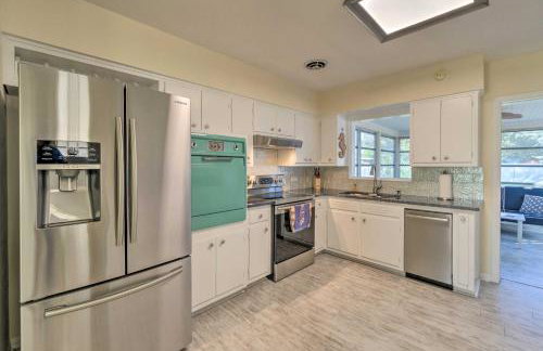 Venice Home w/ Fire Pit & Grill: 2 Mi to Beach! - Foto 12