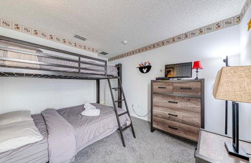 #463-Fabulous 4 bed villa with south facing private pool and spa overlooking water - Foto 42