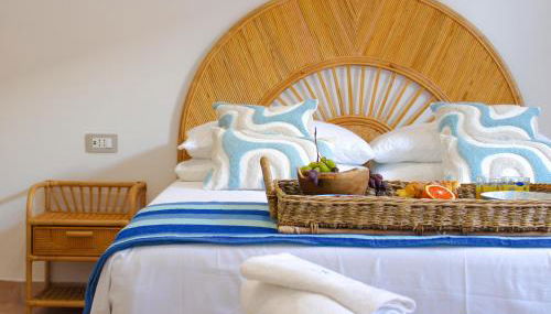 LIGEA APARTMENT - Bright Mediterranean Home with Bali-Inspired Touches - Central Anzio near Sea, Train and Bus Station - Foto 3