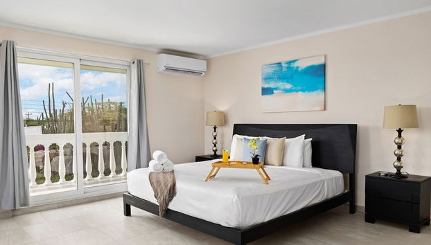 Sleeps 12 Spacious Private Pool Great Location - Foto 4, Habitación