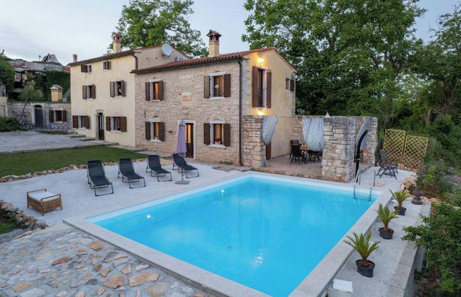 Holiday House with Pool Villa Ladybug - Photo 24