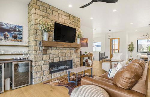 TetonHaus 5BR Hot Tub Game Room Walk to Driggs 20 min to Targhee - Foto 35