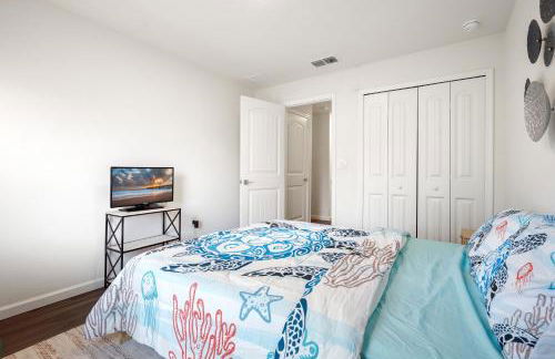 Coastal Vibes & Family Fun-Spacious 3BR, Kidz Zone, Desirable Neighborhood - Photo 11