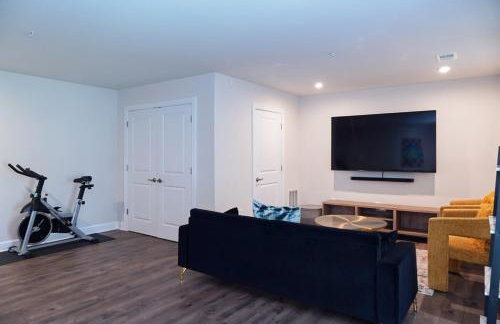 New LUX home close to DC and Metro - Photo 29