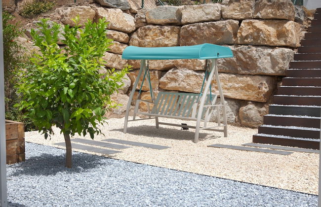 Villa in Marbella With Private Heated Pool - Photo 45