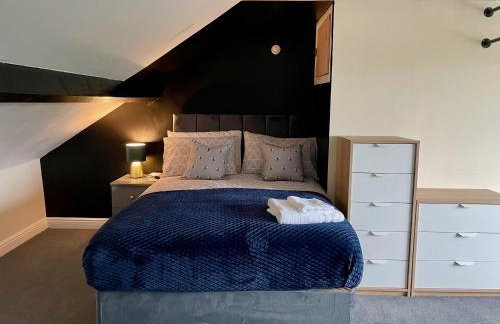 Kimberworth 4 Bedrooms House 8 Beds Close to M1 Suitable For Longer Stay - Foto 10