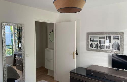 Charmant T2 avec balcon - Golf National à 5 min - Foto 9