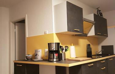 Sonnenstrahl im Küstenwald - Foto 4