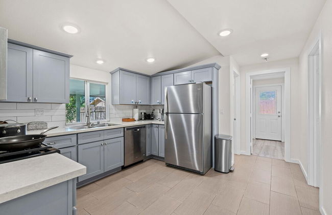 Charming Escape With Stylish Decor Outdoor Space - Foto 14