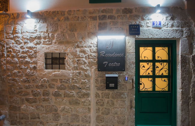 Residence Teatro - Near Cathedral of St James - Foto 39