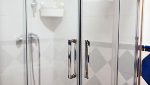 Apartamentos El Pozo1 - Photo 2, Shower