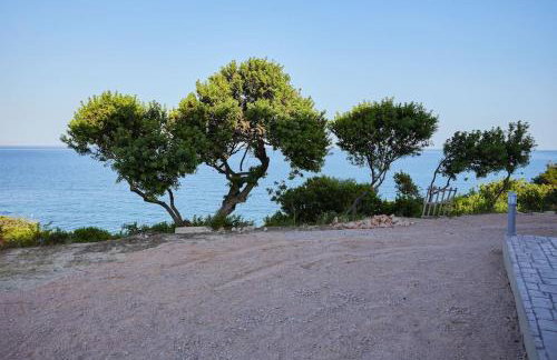 Chioni's Houses - Photo 31