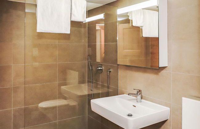 Sernisa Rez - Foto 16