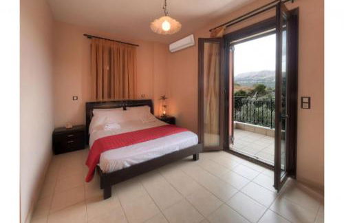 Amazing Villa Amare with stunning views - Photo 17