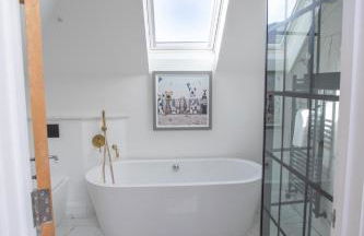 UPPER BEACH HOUSE - Photo 9