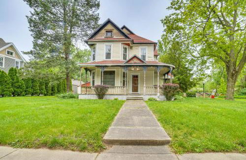 Charming Champaign Victorian with Deck! - Foto 1