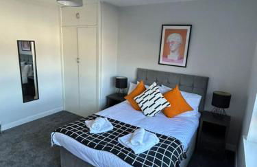 3-Bed Apartment Central Greenock - Photo 14