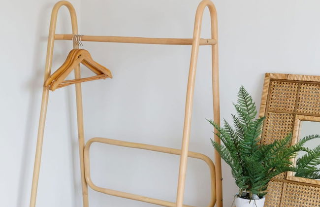 Mariners Stylish Beachside Getaway With Sea Views - Photo 25