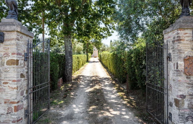 Apartment in Tuscany With Pool and Scenic Views - Foto 2