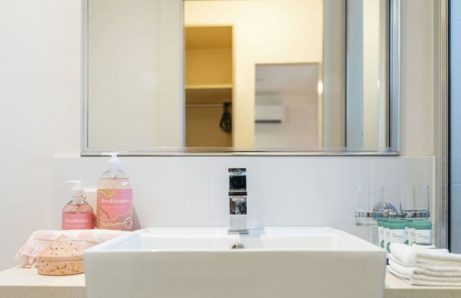 Yanti at Nightcliff Foreshore Pool Shops Cafe - Foto 26