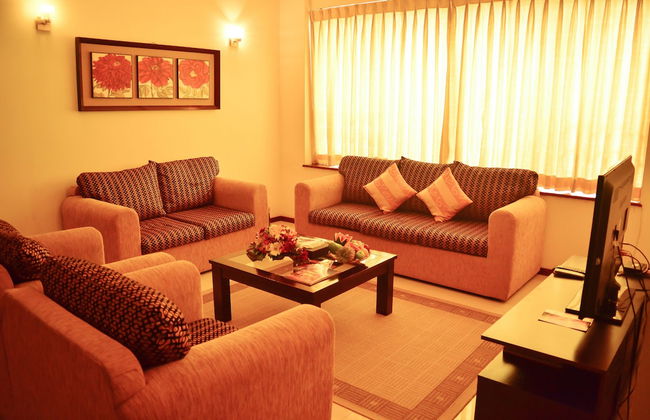 Unique Towers Luxury Boutique Suites - Photo 30