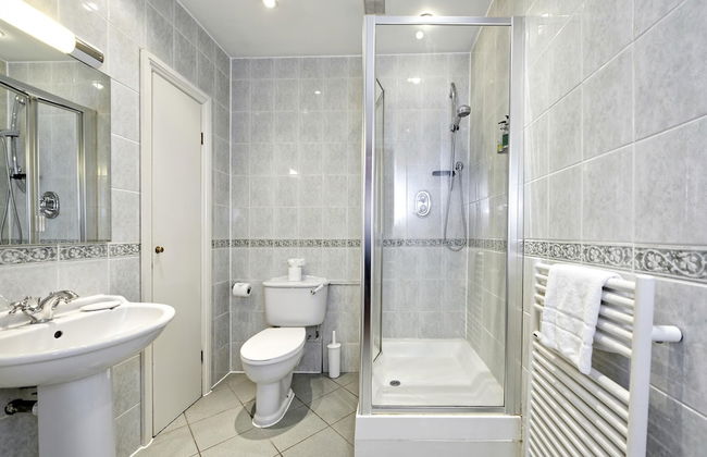 Historic Whitehall Flat in SW1 by Underthedoormat - Foto 14