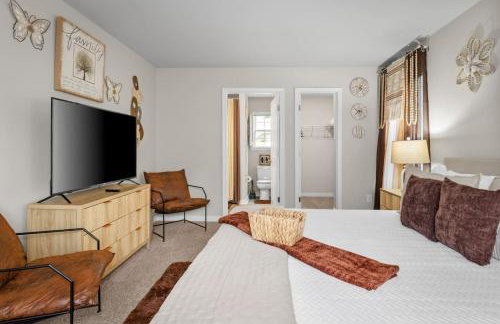 Roomy Getaway Elevate Your Stay, 6 Mins to RIC - Foto 19