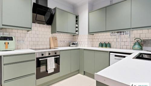 Liz's 4 Bed House: Close to the Motor Point Arena - Foto 3