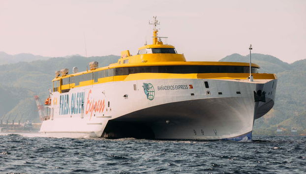 Un des bateaux entre Agaete et Tenerife.